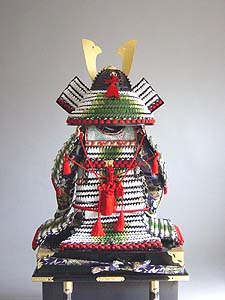 【C-018】萌黄中濃威大鎧 (子供鎧)