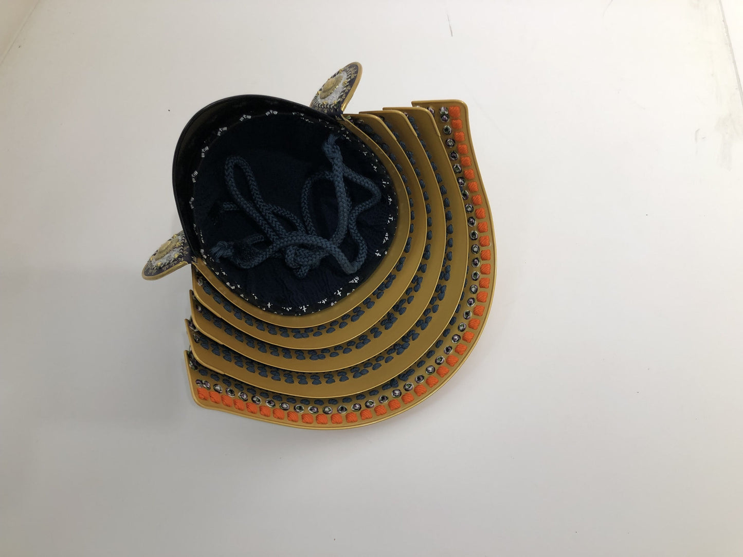 【O-032-K】紺糸威胸取二枚胴具足(兜のみ)