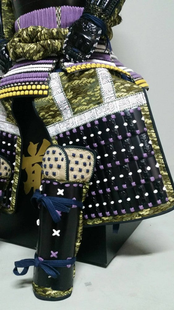 【O-039】藤白糸威毛立二枚胴具足