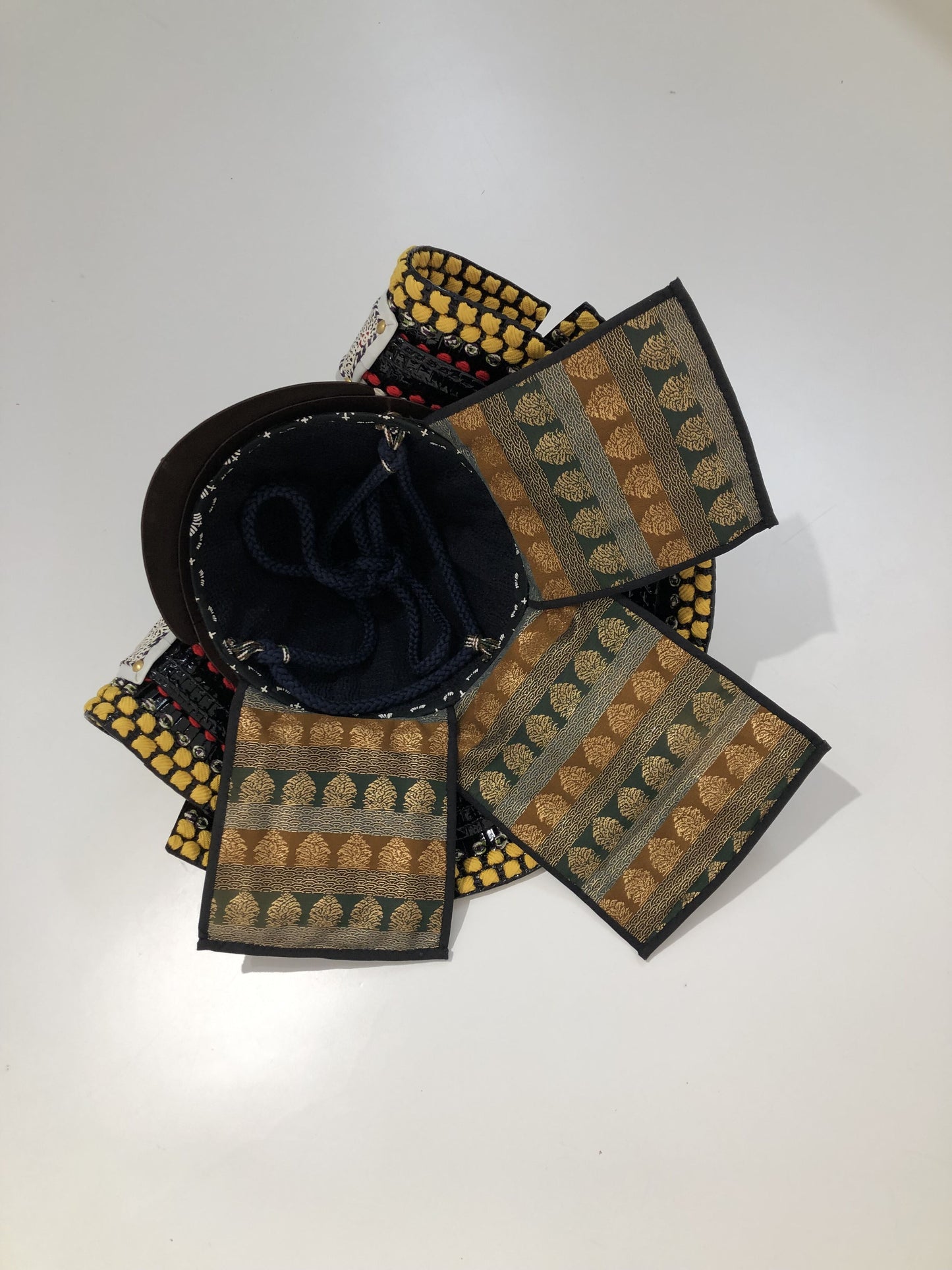 【Y-035-K】上杉謙信(兜のみ)