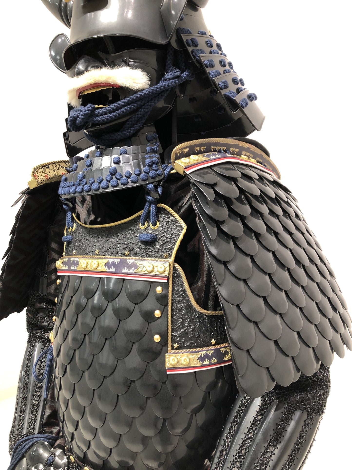 【O-012】Uroko(Scale) Armor