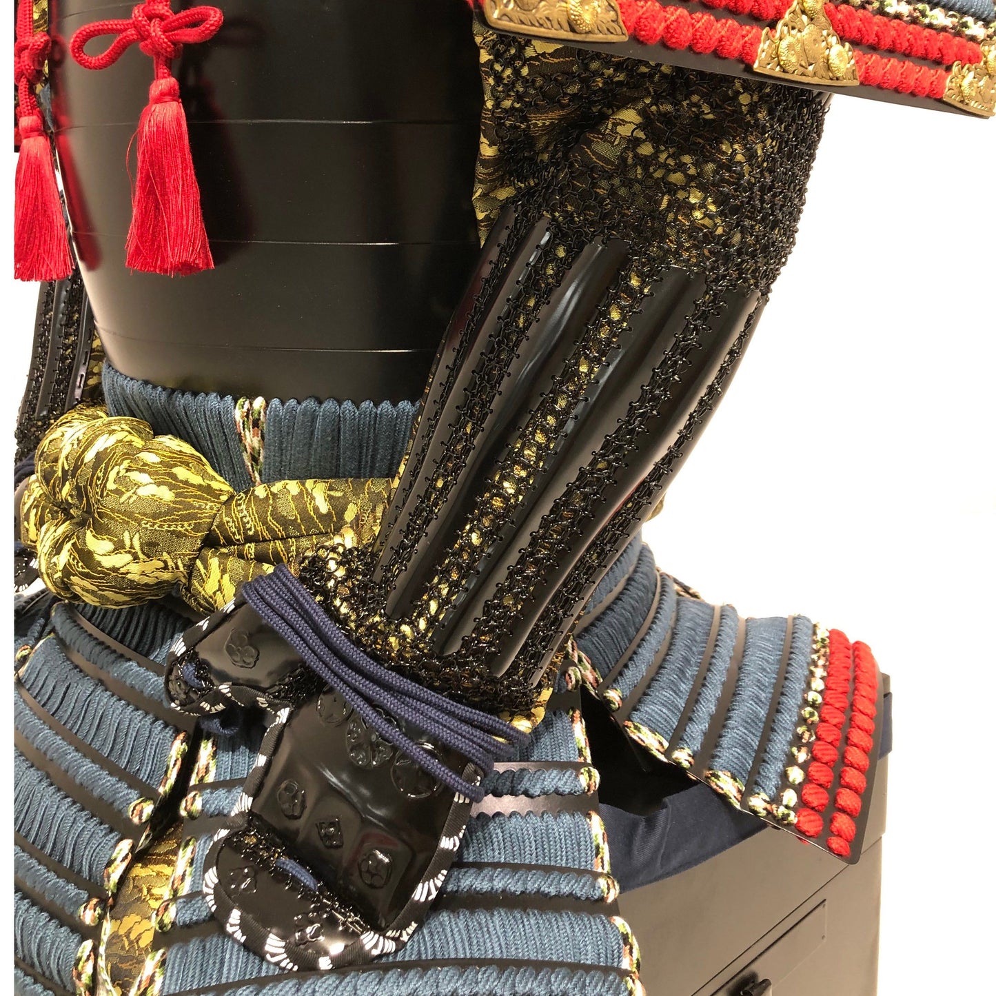 【O-037】Navy Blue Thread Odoshi / Black Osode Armor