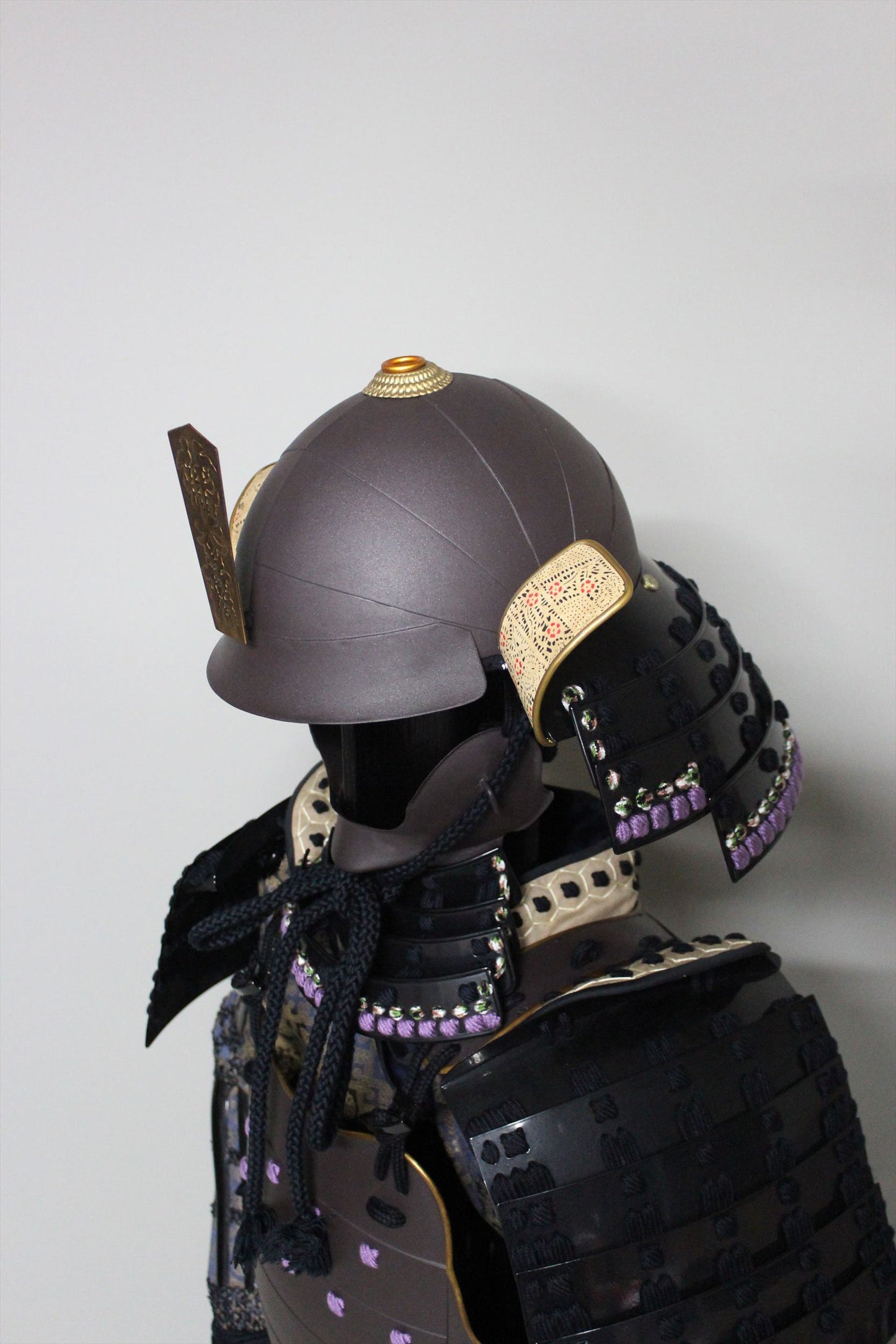 【O-043】Black Thread Odoshi / Metallic Rust Armor