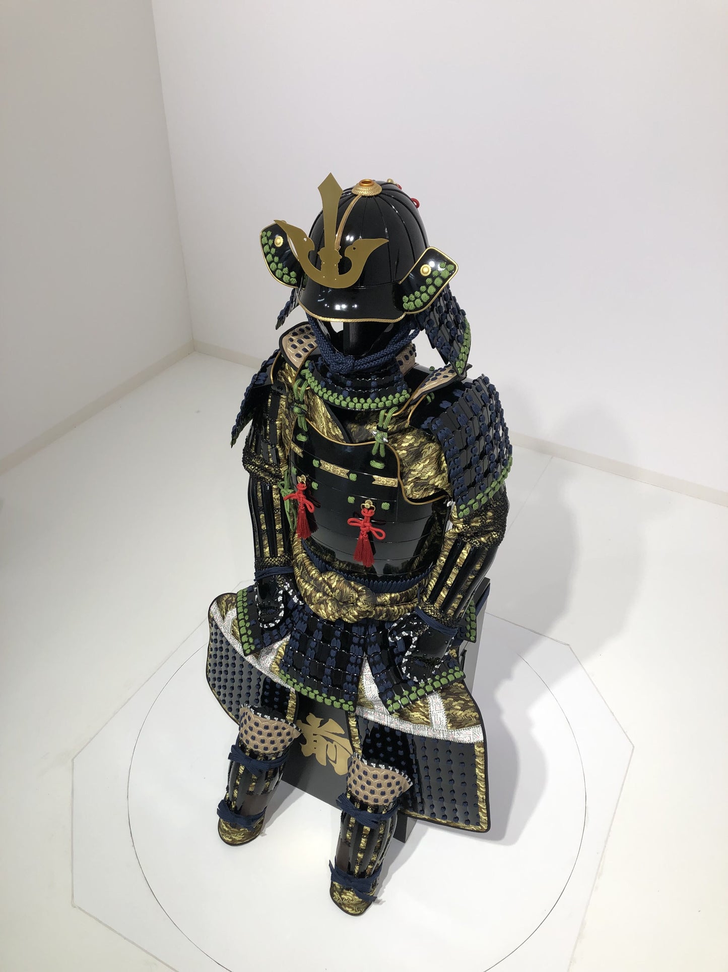 【O-044】Navy Blue Thread Odoshi / Yomogi(Mugwort) Hishitoji Armor