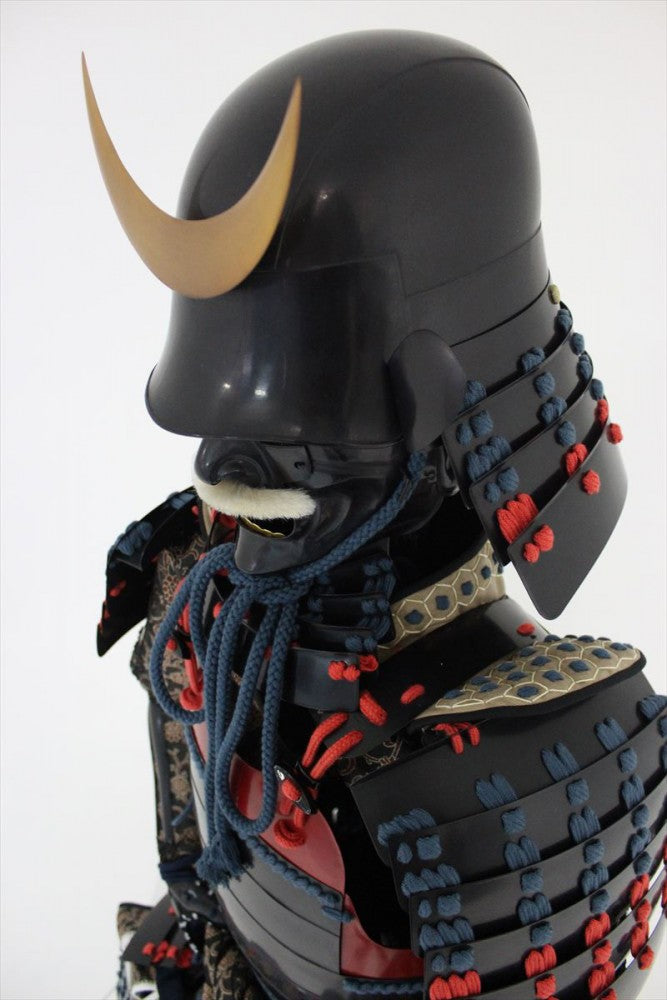 【O-054】Navy Blue and Red Thread Odoshi / Munatori Black Armor / Zunari Helmet