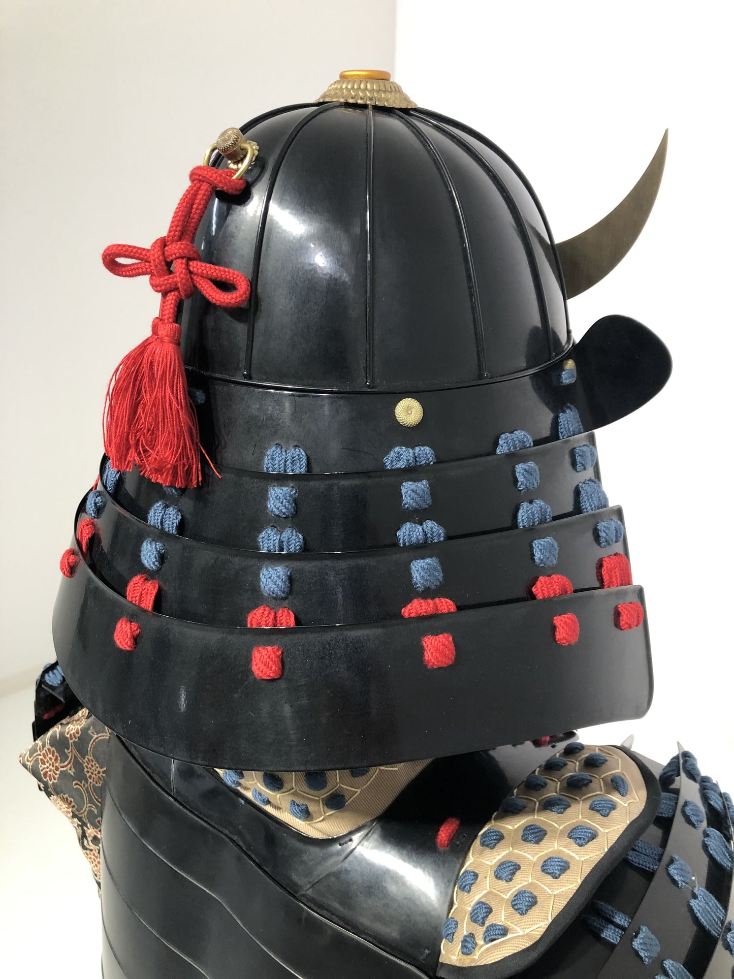 【O-055】Navy Blue and Red Thread Odoshi / Munatori Black Armor / Junikensuji Helmet