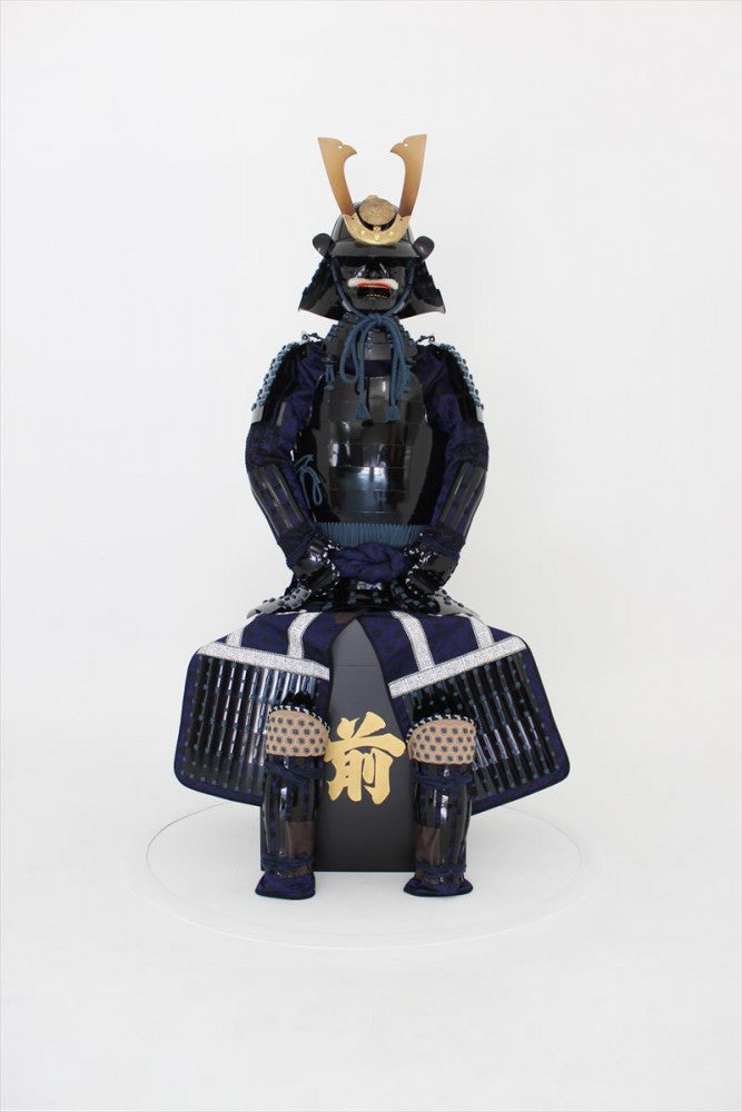 【O-058】Navy Blue Thread Odoshi / Black Armor / Hoe-Shaped Crest Helmet